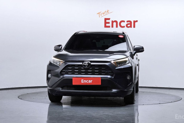 2019 Toyota RAV4 с пробегом 69 031 км