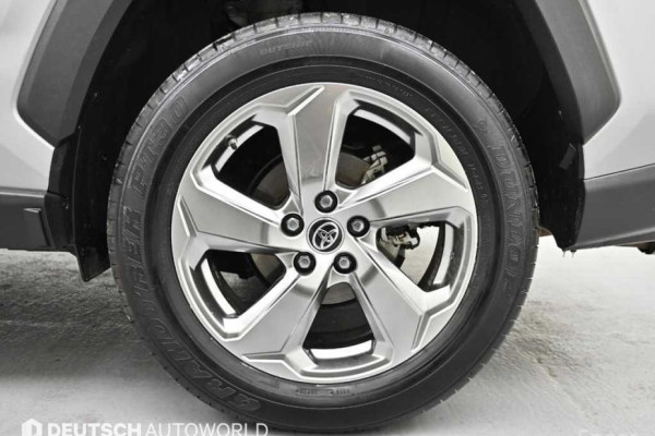 2020 Toyota RAV4 с пробегом 32 942 км