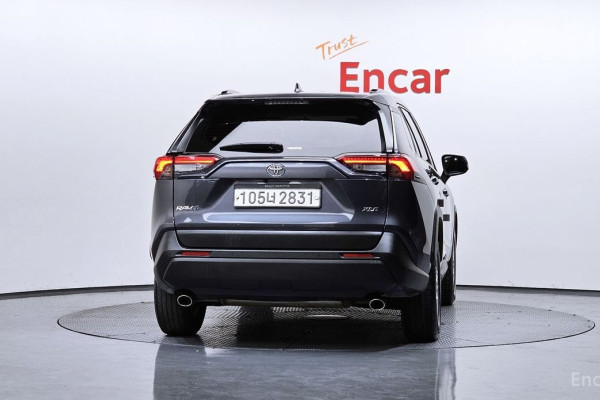 2019 Toyota RAV4 с пробегом 69 031 км