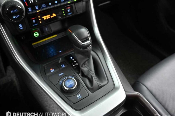 2020 Toyota RAV4 с пробегом 32 942 км