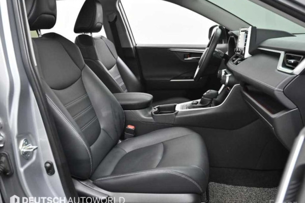 2020 Toyota RAV4 с пробегом 32 942 км