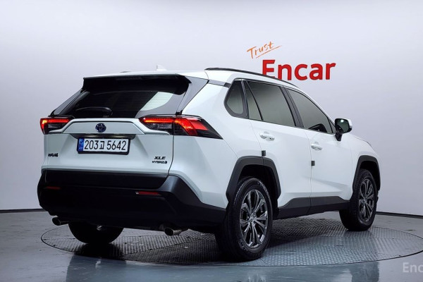 2022 Toyota RAV4 с пробегом 29 660 км