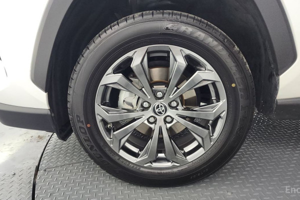 2022 Toyota RAV4 с пробегом 29 660 км