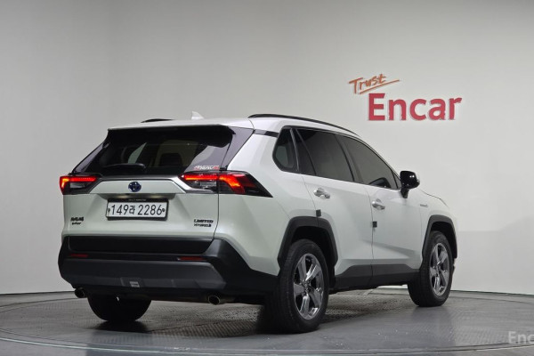 2020 Toyota RAV4 с пробегом 275 216 км