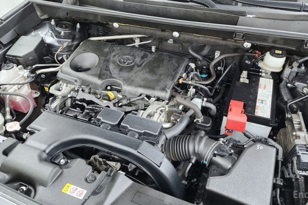 2021 Toyota RAV4 с пробегом 69 353 км