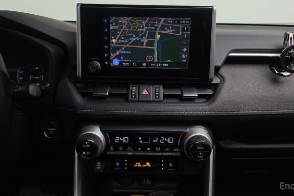 2023 Toyota RAV4 с пробегом 89 915 км