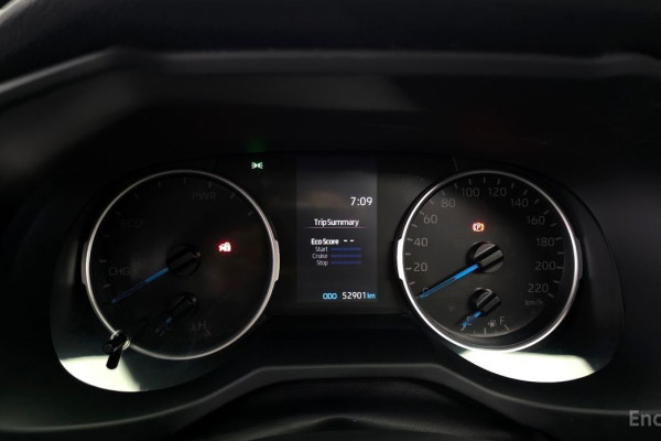 2020 Toyota RAV4 с пробегом 52 901 км