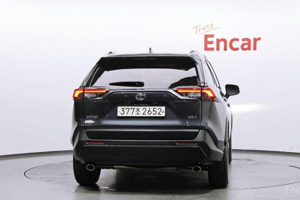 2020 Toyota RAV4 с пробегом 53 475 км