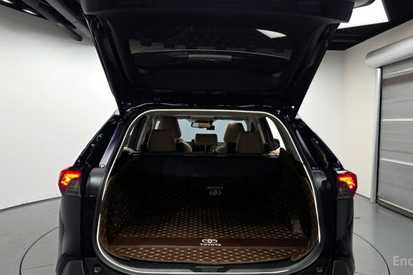2023 Toyota RAV4 с пробегом 43 149 км