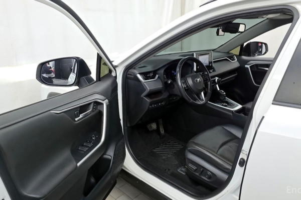2020 Toyota RAV4 с пробегом 275 216 км