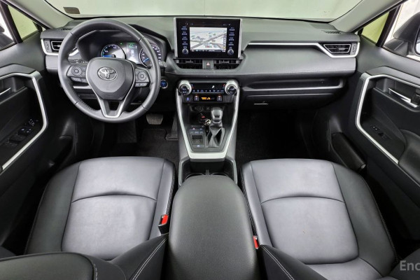 2022 Toyota RAV4 с пробегом 17 223 км