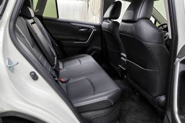 2022 Toyota RAV4 с пробегом 17 223 км