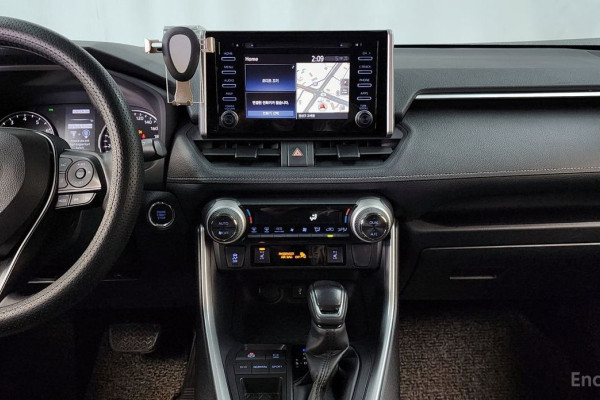 2021 Toyota RAV4 с пробегом 69 353 км