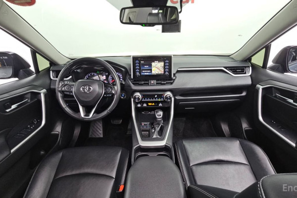 2020 Toyota RAV4 с пробегом 53 475 км