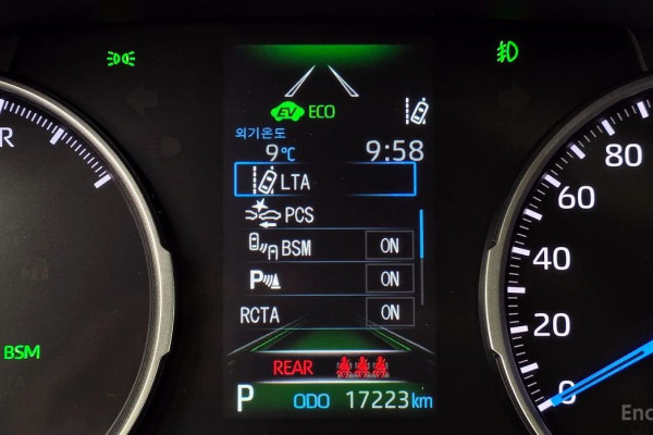 2022 Toyota RAV4 с пробегом 17 223 км