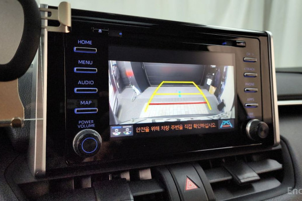 2021 Toyota RAV4 с пробегом 69 353 км