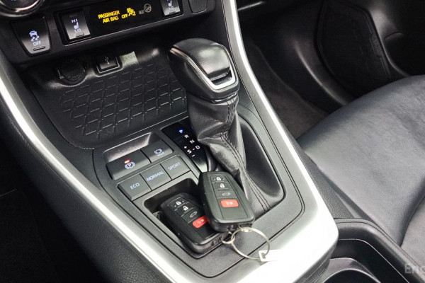 2020 Toyota RAV4 с пробегом 53 475 км