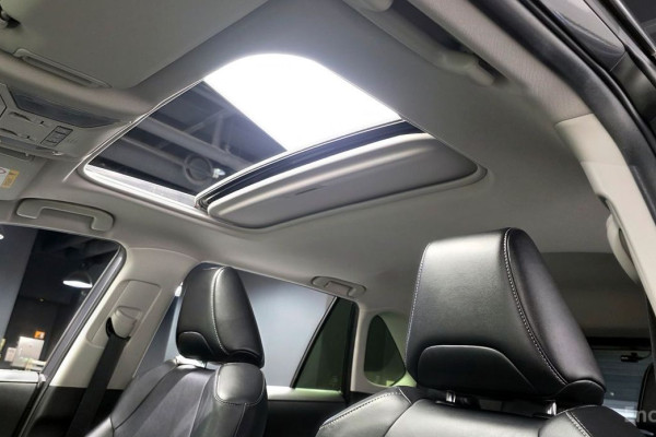 2020 Toyota RAV4 с пробегом 52 901 км