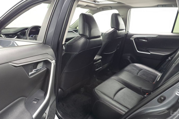 2020 Toyota RAV4 с пробегом 53 475 км