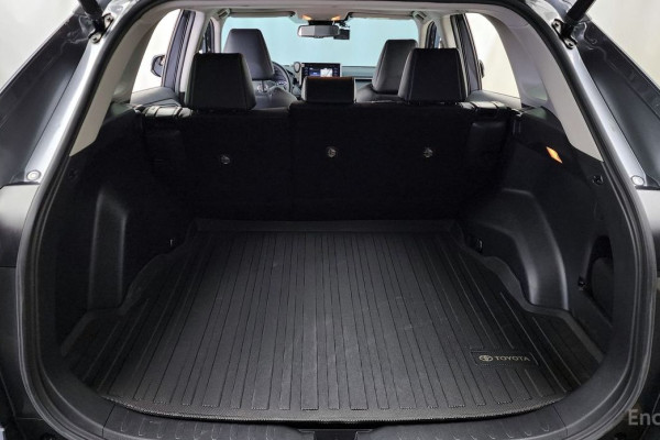 2021 Toyota RAV4 с пробегом 69 353 км