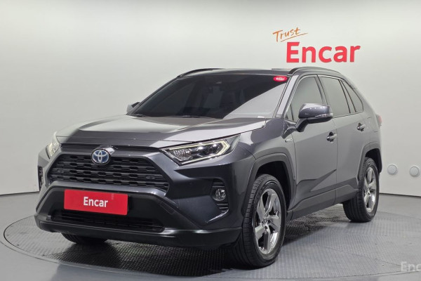 2021 Toyota RAV4 с пробегом 68 164 км