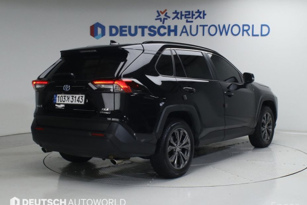 2022 Toyota RAV4 с пробегом 66 119 км