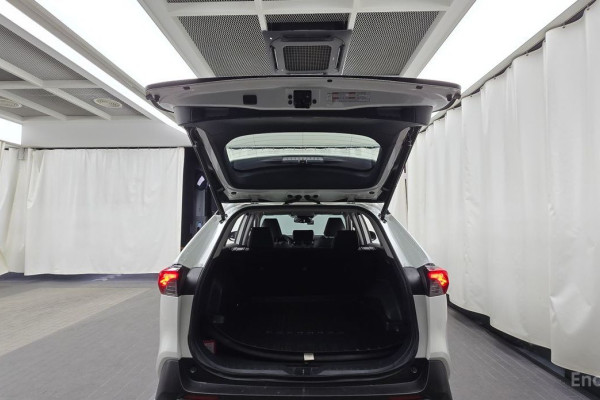 2020 Toyota RAV4 с пробегом 275 216 км