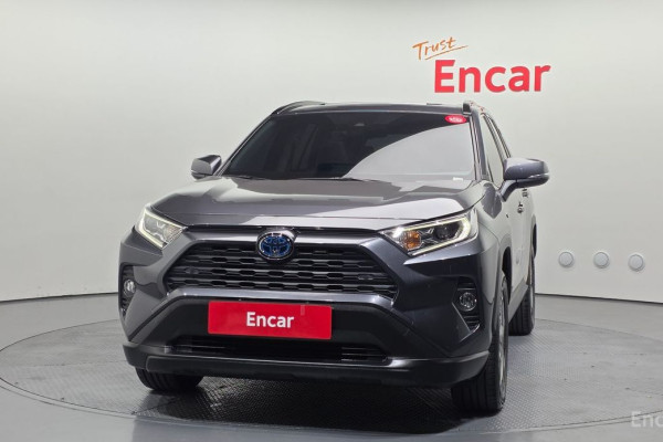 2021 Toyota RAV4 с пробегом 68 164 км