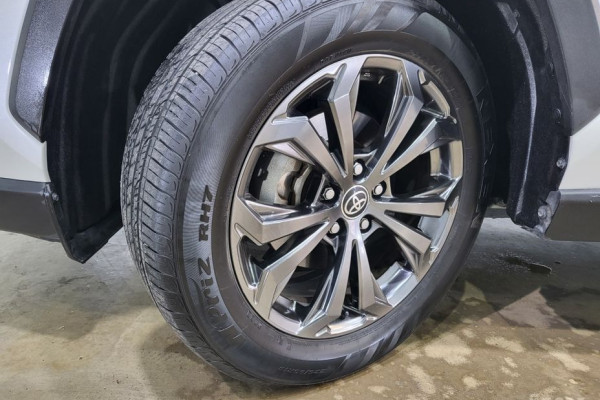 2022 Toyota RAV4 с пробегом 34 428 км