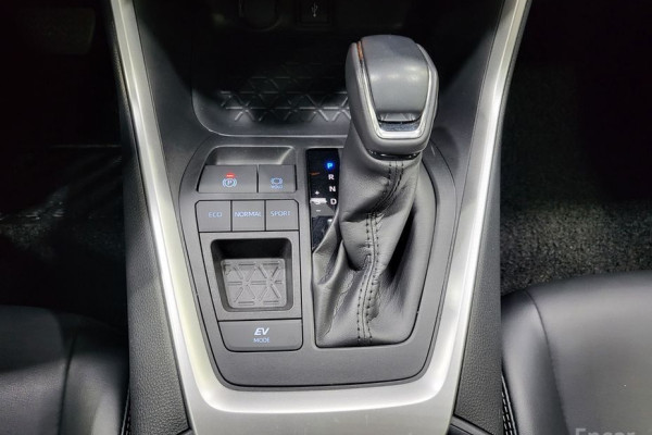 2022 Toyota RAV4 с пробегом 34 428 км