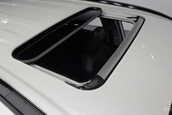 2023 Toyota RAV4 с пробегом 17 500 км