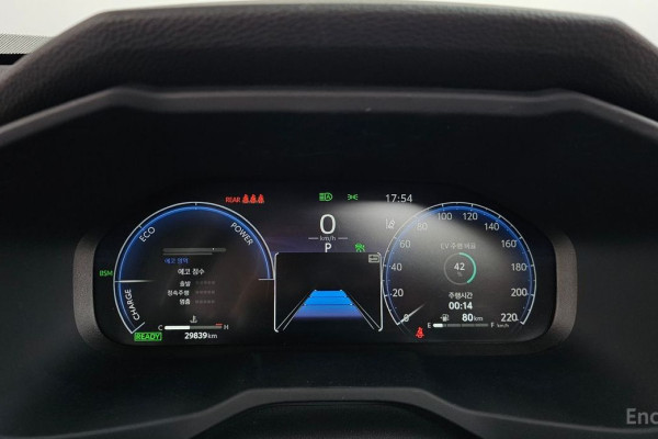 2023 Toyota RAV4 с пробегом 29 839 км