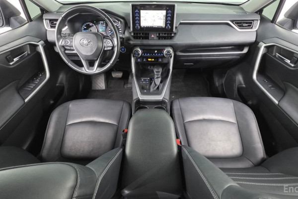 2021 Toyota RAV4 с пробегом 68 164 км