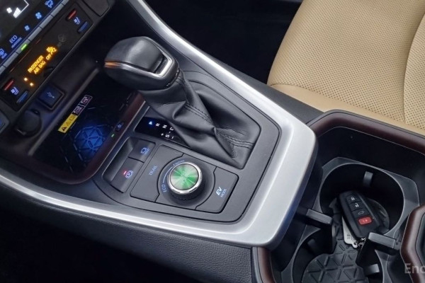 2022 Toyota RAV4 с пробегом 54 000 км