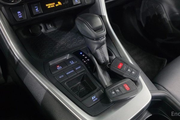 2021 Toyota RAV4 с пробегом 68 164 км