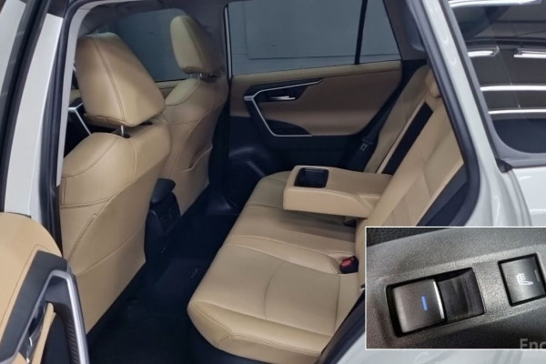 2022 Toyota RAV4 с пробегом 54 000 км