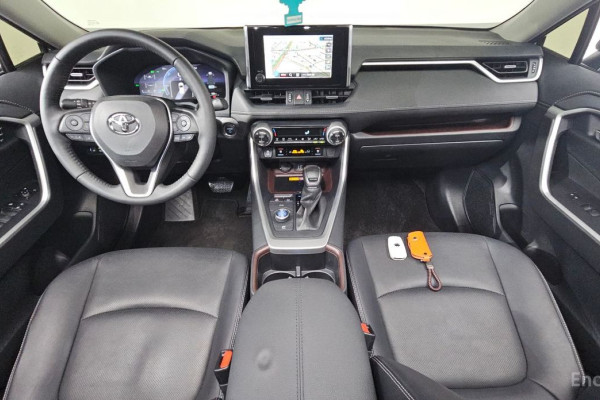 2023 Toyota RAV4 с пробегом 36 434 км