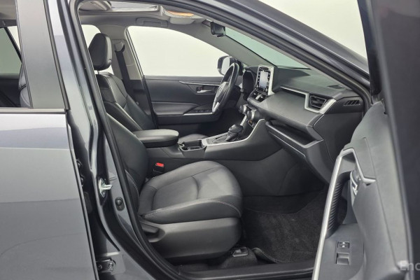 2021 Toyota RAV4 с пробегом 68 164 км