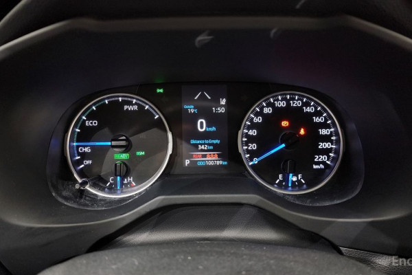 2021 Toyota RAV4 с пробегом 100 789 км