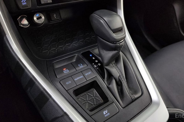 2021 Toyota RAV4 с пробегом 100 789 км