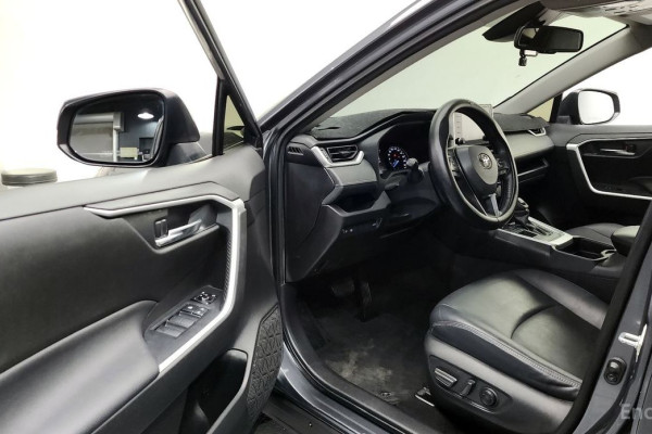 2021 Toyota RAV4 с пробегом 100 789 км