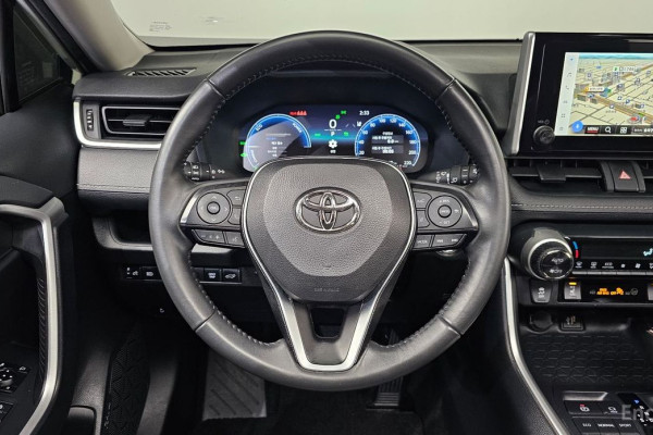 2023 Toyota RAV4 с пробегом 42 504 км
