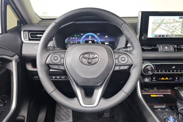 2023 Toyota RAV4 с пробегом 36 434 км