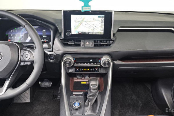 2023 Toyota RAV4 с пробегом 36 434 км