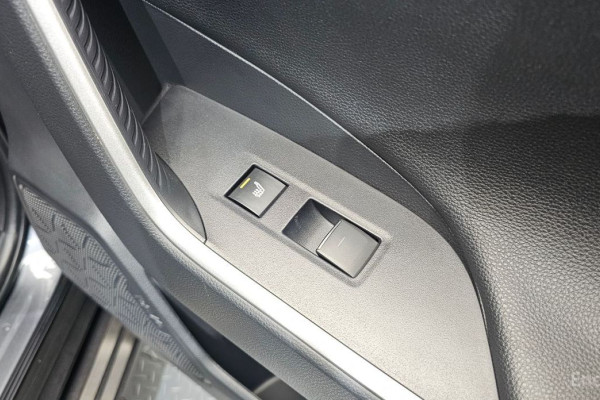 2023 Toyota RAV4 с пробегом 36 434 км