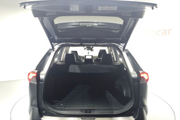 2023 Toyota RAV4 с пробегом 36 434 км