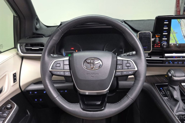 2021 Toyota Sienna с пробегом 67 389 км