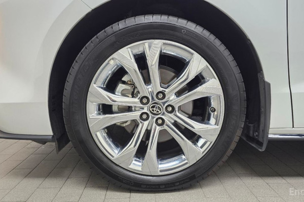 2023 Toyota Sienna с пробегом 12 363 км