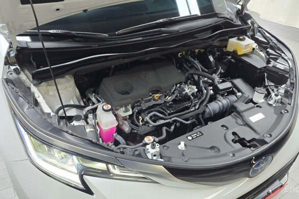 2023 Toyota Sienna с пробегом 12 363 км