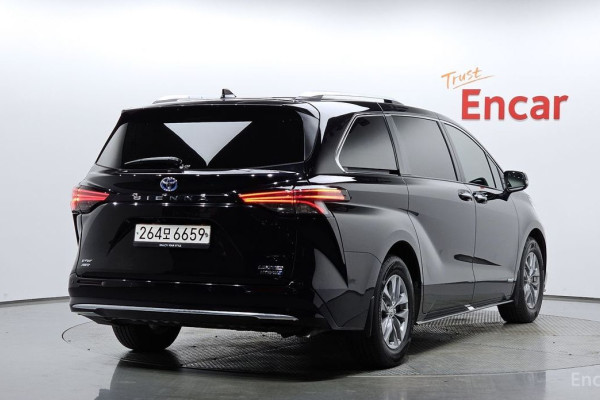 2021 Toyota Sienna с пробегом 115 079 км